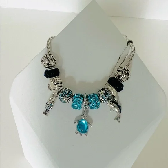 Ocean Sea Life Charm Bracelet Dolphin Turtle Fish Seashell beach vibes jewelry - Picture 3 of 3